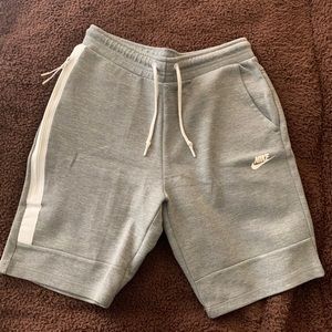 Nike tech fleece shorts
